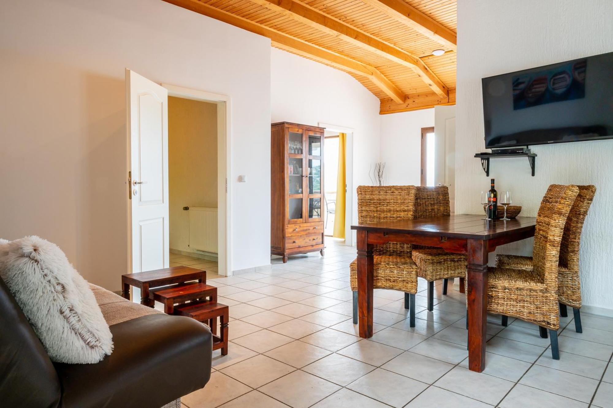 Villa I Karma Tisno Exterior photo